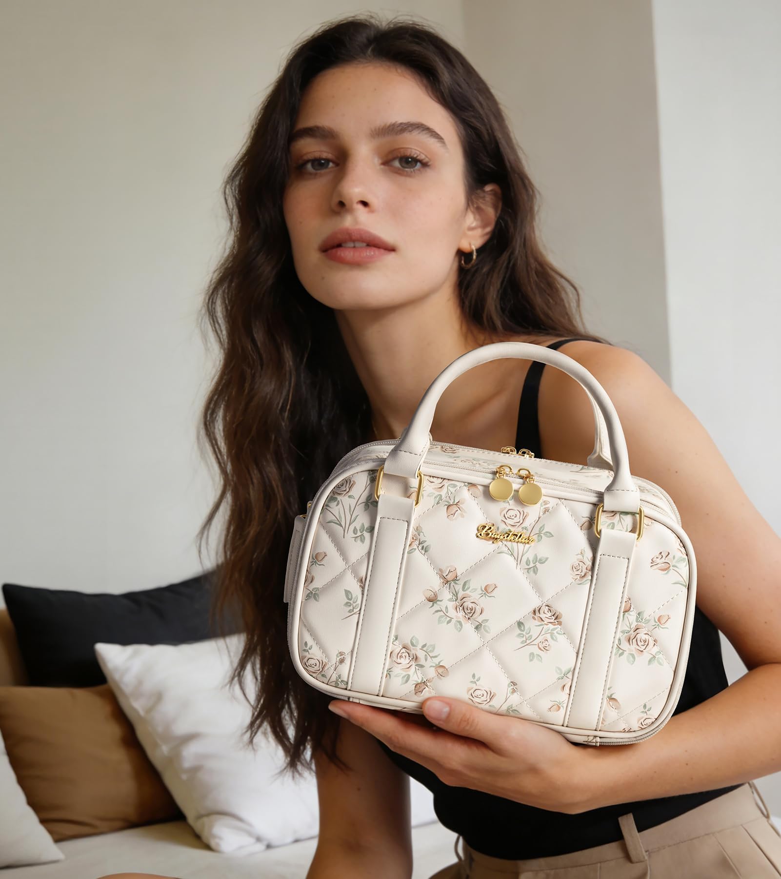 Bagstellar Travel Makeup Bag, Large Capacity Quilted Toiletry Bag for Women Stand-up Cosmetic Bag Open Flat Make Up Case Organizer Portable Pouch Purse w/Handle for Traveling Accessories Beige Floral